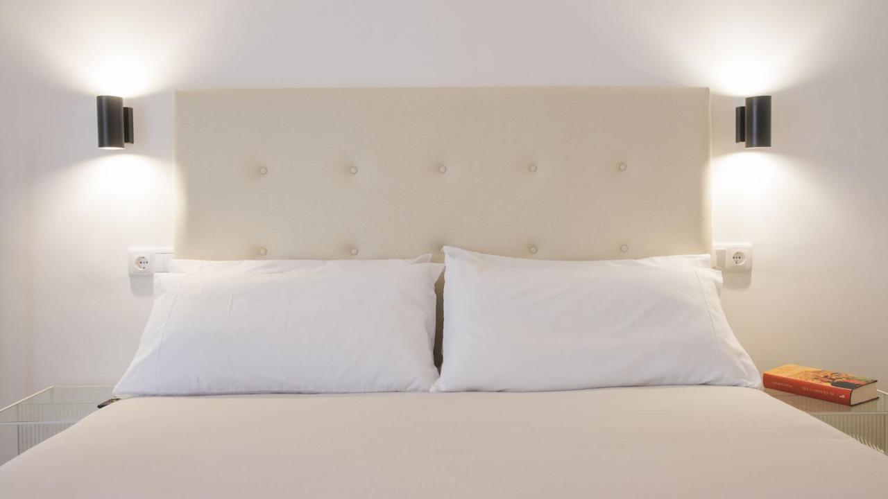 Apartamentos Boutique Puerta De Reyes Toledo Exteriör bild